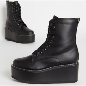 𝙇𝙖𝙨𝙩 𝙎𝙞𝙯 10 ▪️Black Platform Combat Boot